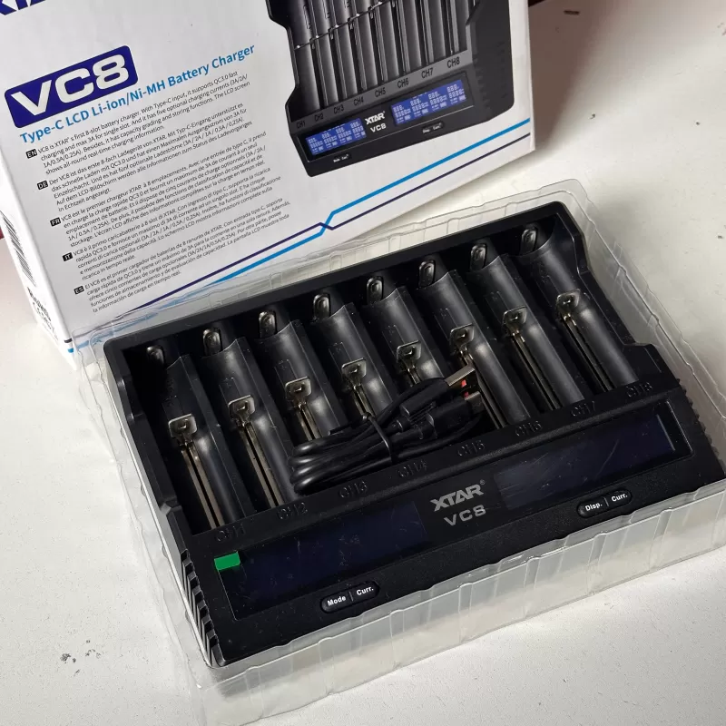 XTAR VC8 8-slot Charger Legit - Image 2